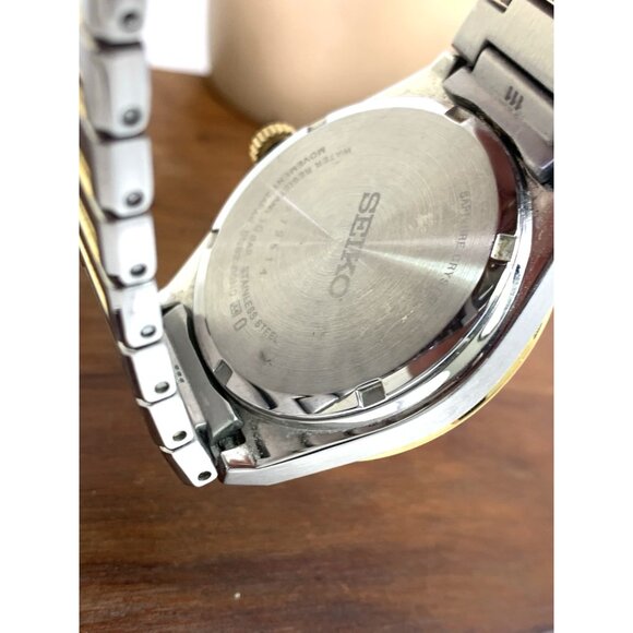 Seiko Men's Watch SUR558 Quartz Silver Dial Date Two Tone Stainless Steel 39mm - Picture 7 of 15